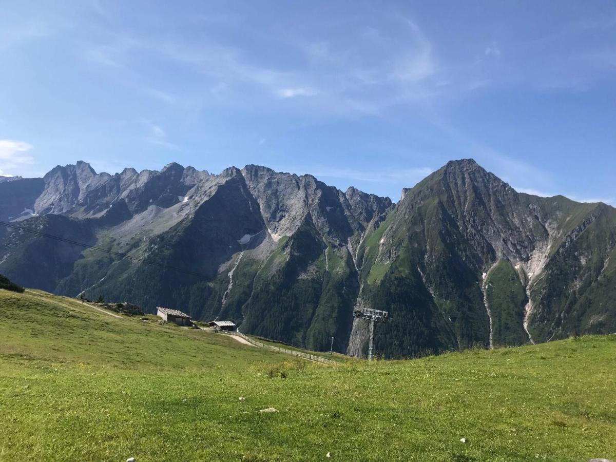 Apartment Between Mayrhofen And Finkenberg Kültér fotó