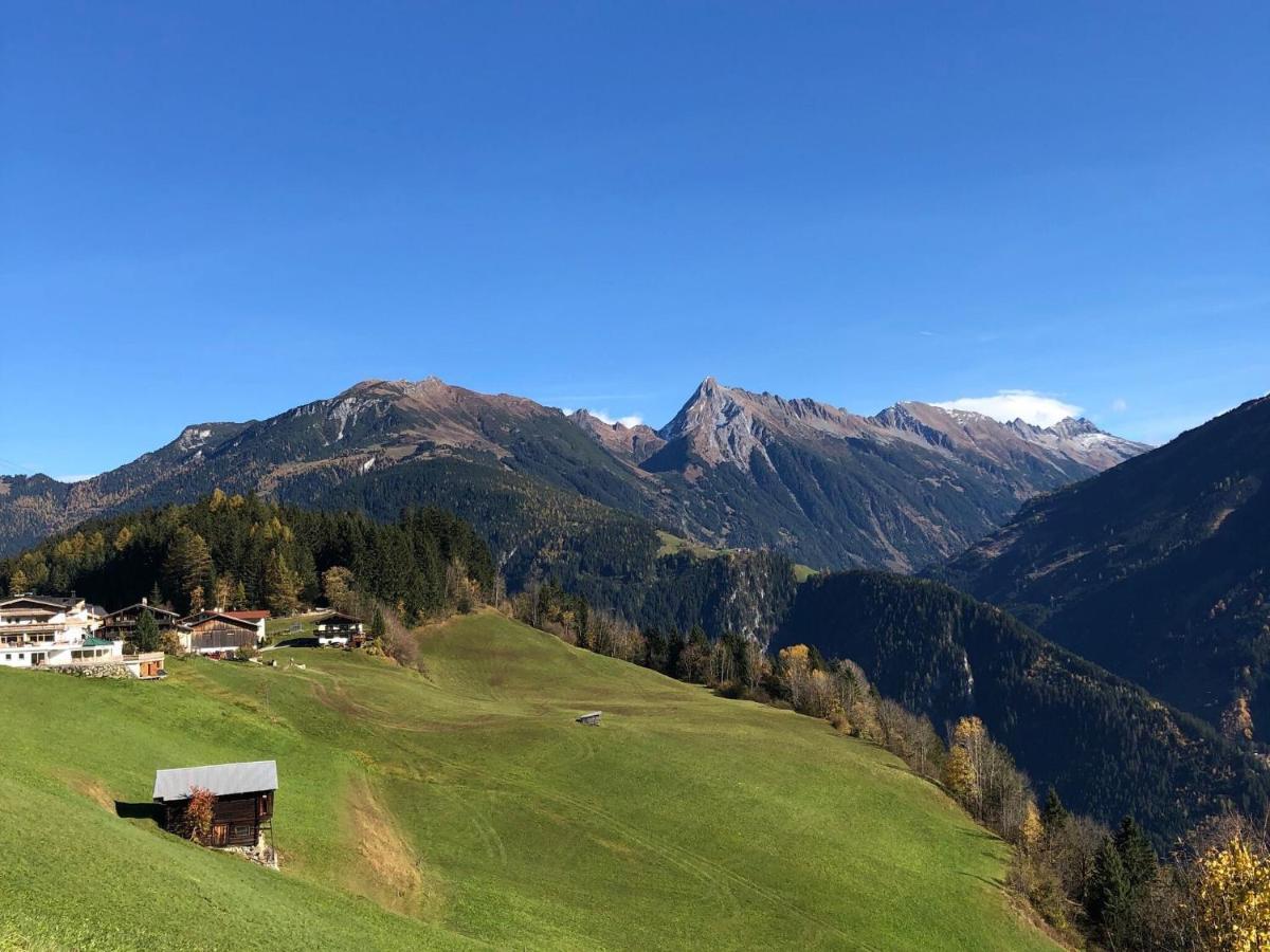 Apartment Between Mayrhofen And Finkenberg Kültér fotó